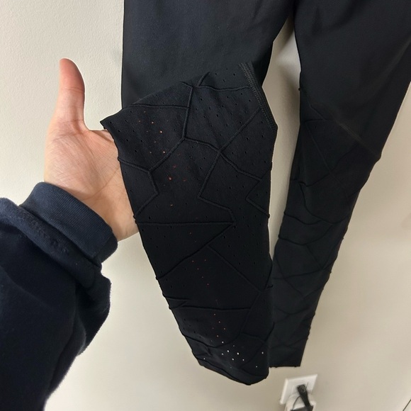 Under Armour Compression Heat Gear Leggings - Picture 4 of 6